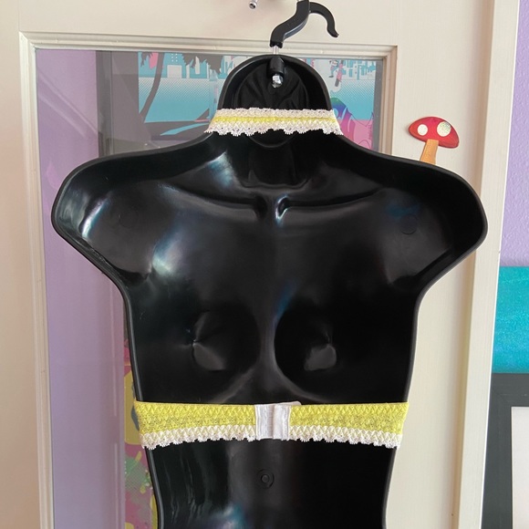 Free people halter bra - size small π - Picture 2 of 3